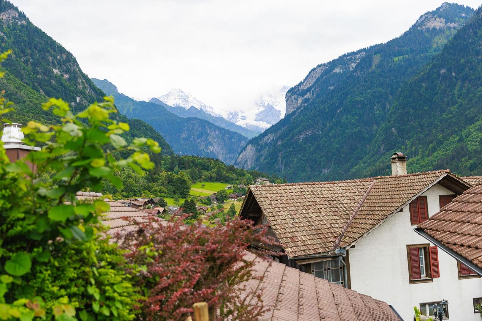 Charming Alpine Retreat By Apartments Capricorn Gsteigwiler Exteriör bild