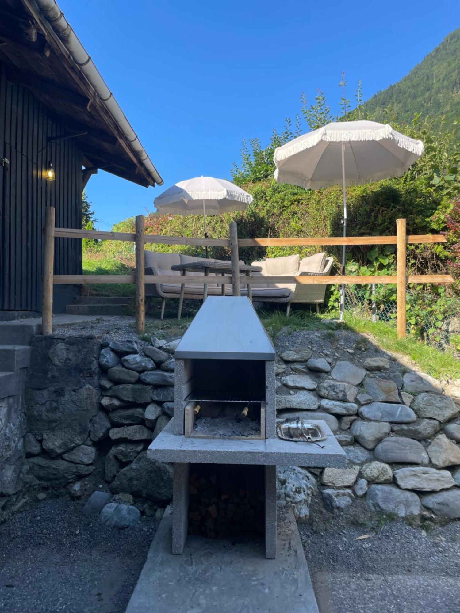 Charming Alpine Retreat By Apartments Capricorn Gsteigwiler Exteriör bild