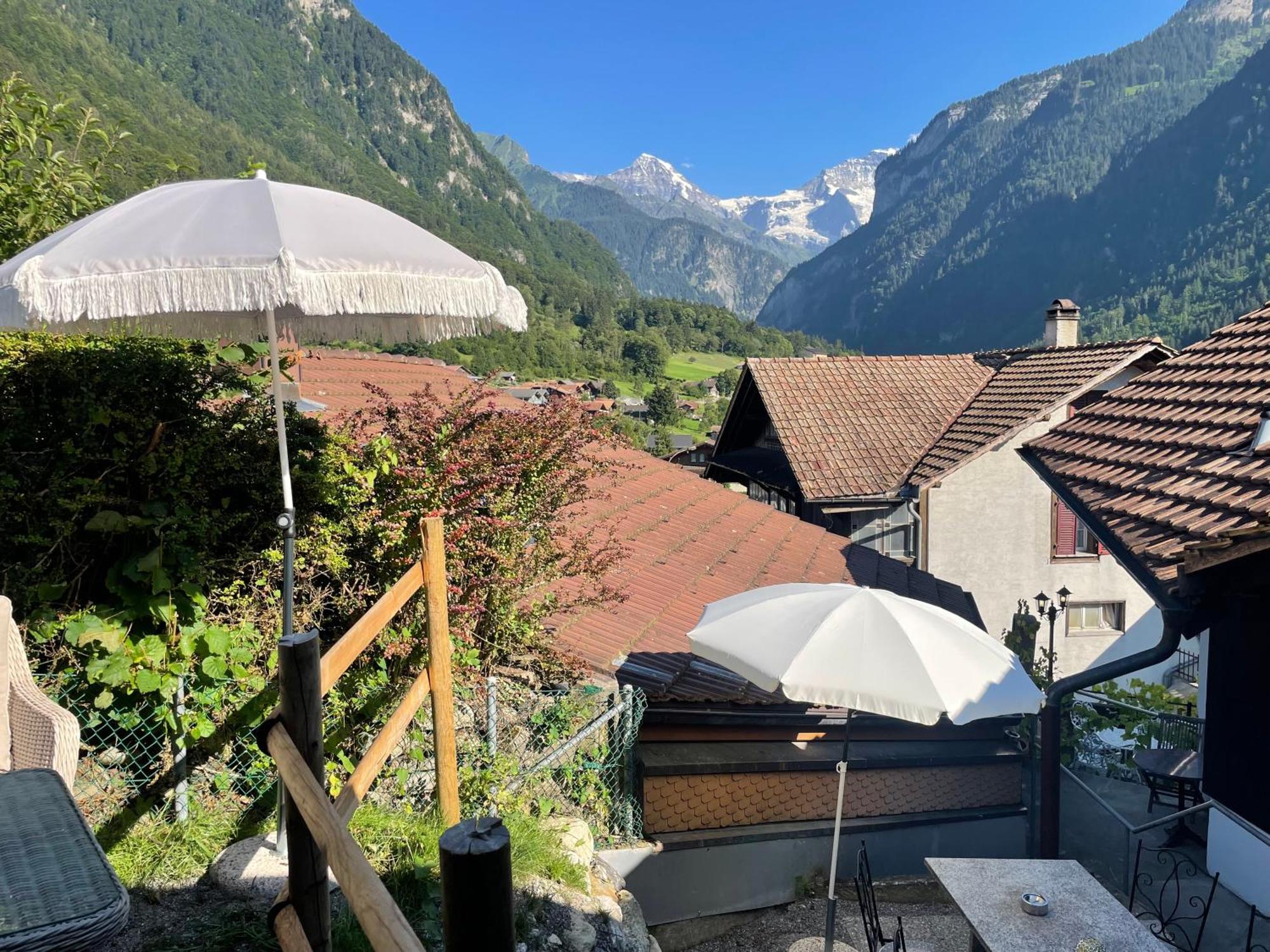 Charming Alpine Retreat By Apartments Capricorn Gsteigwiler Exteriör bild
